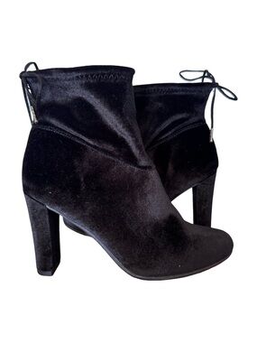 Libby Edelman Justine Black Velvety High-Heeled Ankle Boots Size 6.5